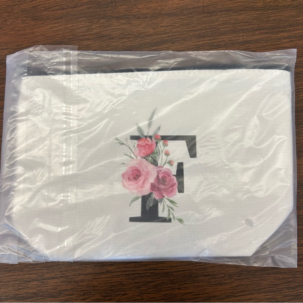 Brand new zipper pouch